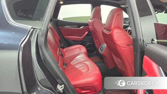 Maserati Levante 2019 Черный из Кореи, фото 3