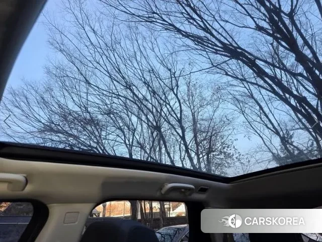 Land Rover Discovery Sports 2nd Generation 2023 Серебристо-серый из Кореи, фото 3