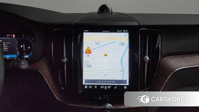 Volvo XC60 second Generation 2023 Белый из Кореи, фото 3