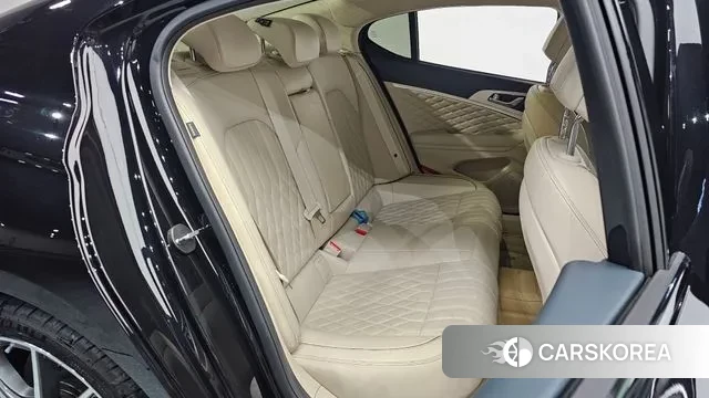 Genesis The New G70 2025 Черный из Кореи, фото 3