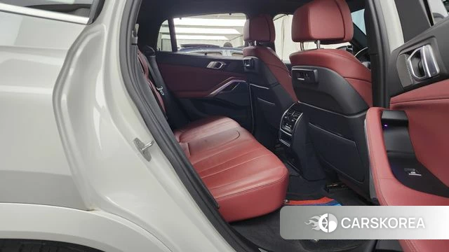 BMW X6 (G06) 2021 Белый из Кореи, фото 3