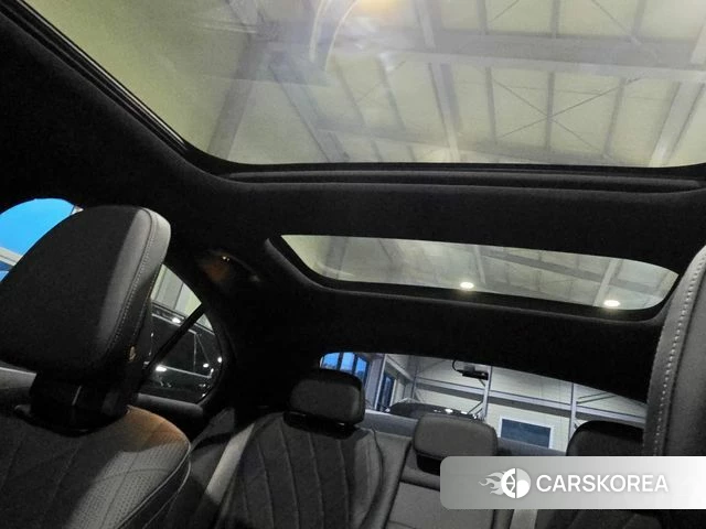 Mercedes-Benz E-Class W214 2025 Цвет галактики из Кореи, фото 3