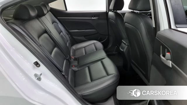 Hyundai Avante AD 2018 Белый из Кореи, фото 3