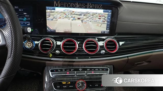 Mercedes-Benz E-Class W213 2018 Белый из Кореи, фото 3
