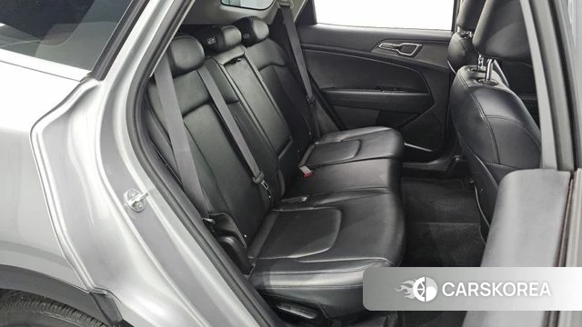 Kia Sportage 5th Generation 2022 Серебристо-серый из Кореи, фото 3
