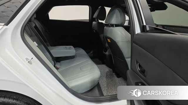 Hyundai The New Avante (CN7) 2024 Белый из Кореи, фото 3