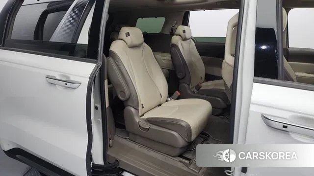 Kia Carnival 4th generation 2020 Белый из Кореи, фото 3