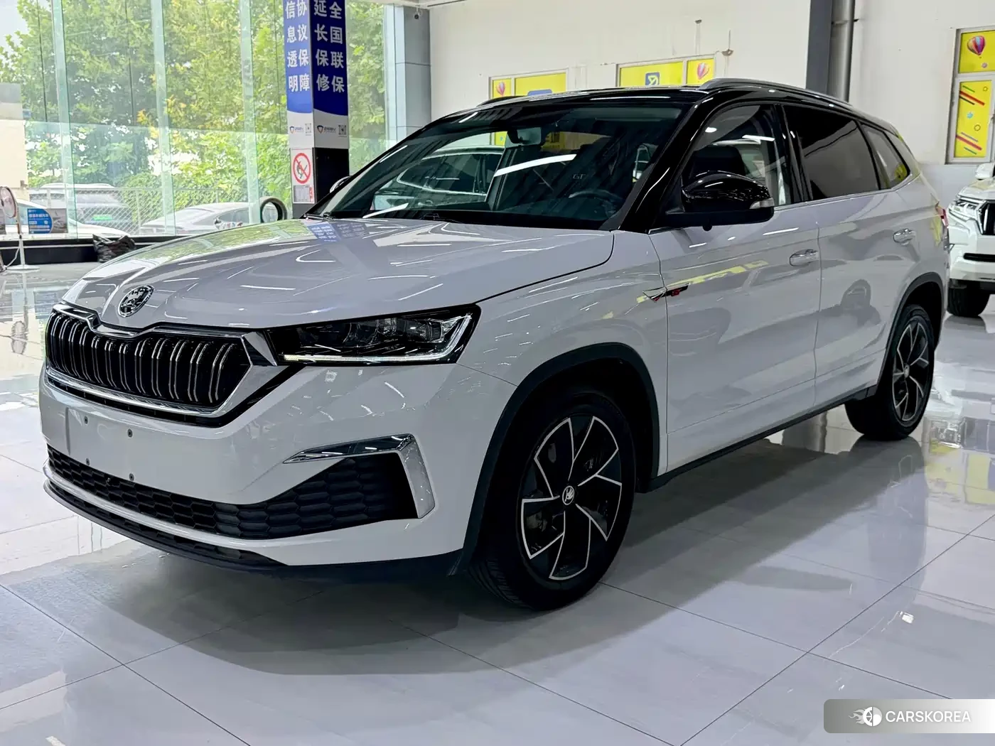 Skoda Komick 2023 Белый из Китая, фото 3