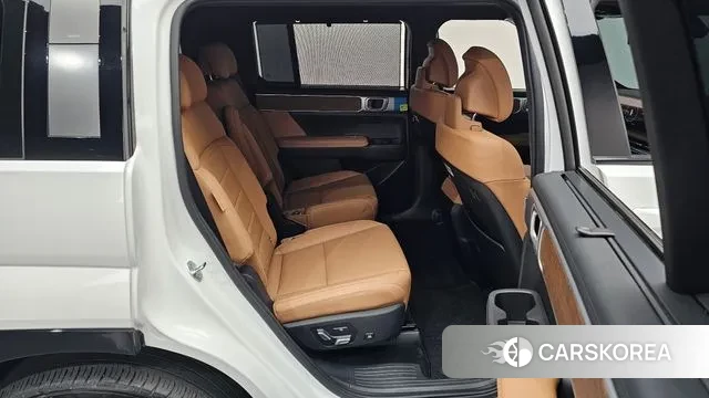 Hyundai Santa Fe (MX5) 2023 Белый из Кореи, фото 3