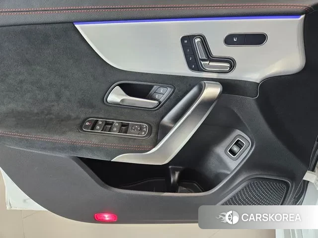 Mercedes-Benz CLA-Class C118 2023 Белый из Кореи, фото 3