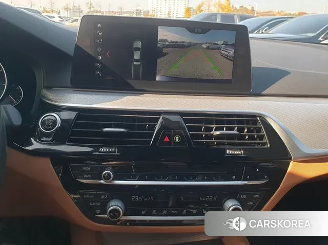 BMW 5 Series (G30) 2018 Черный из Кореи, фото 3