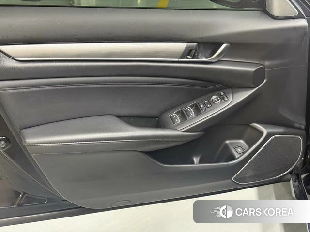Honda Accord 2023 Черный из Китая, фото 3