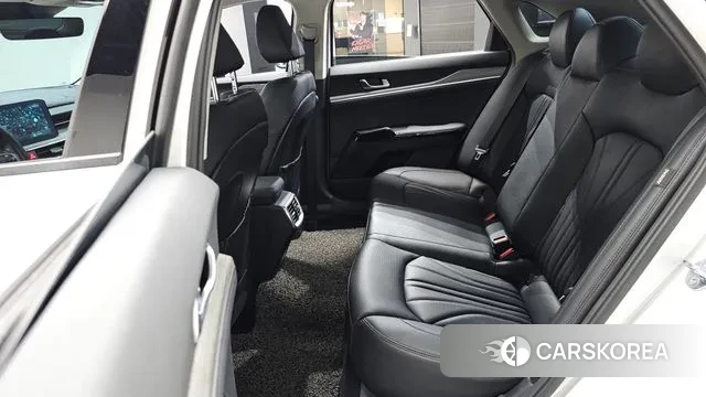 Kia The New K5 3rd generation 2024 Белый из Кореи, фото 3