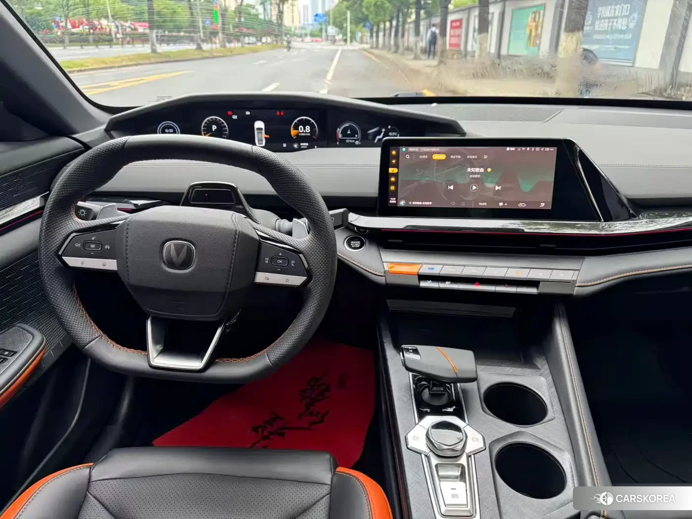 Chang'an Changan UNI-V 2024 Silver/gray из Китая, фото 3