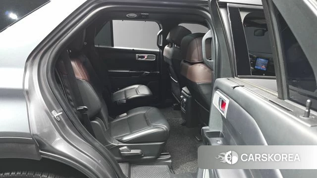 Ford Explorer 6th Generation 2022 Серый из Кореи, фото 3