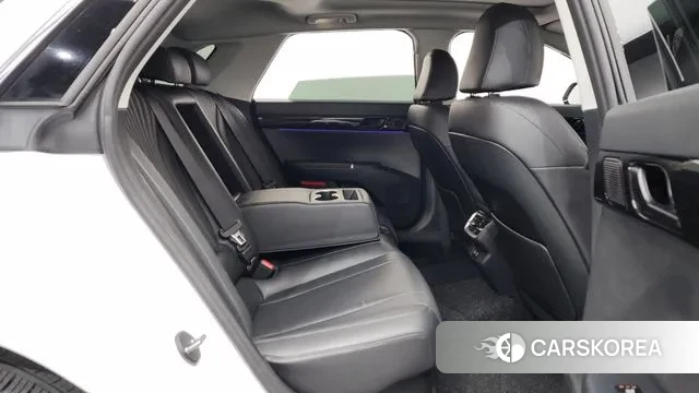 Hyundai Grandeur Hybrid (GN7) 2023 Белый из Кореи, фото 3