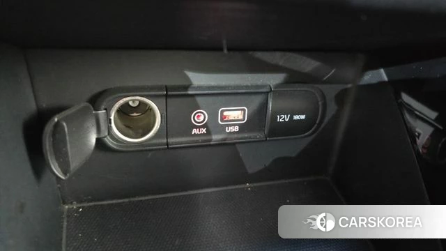 Kia Niro 2018 Белый из Кореи, фото 3