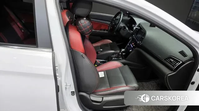 Hyundai Avante AD 2018 Белый из Кореи, фото 3