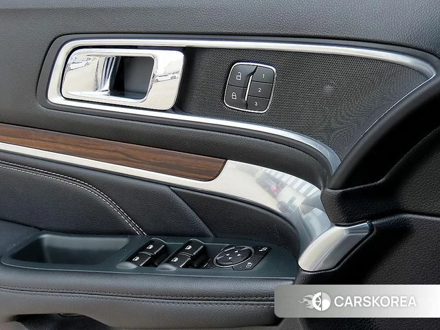 Ford Explorer 2019 Белый из Кореи, фото 3