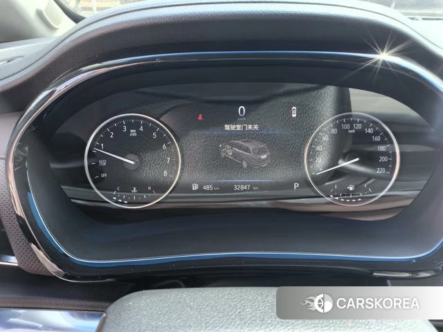 Buick GL8 2023 Коричневый из Китая, фото 3