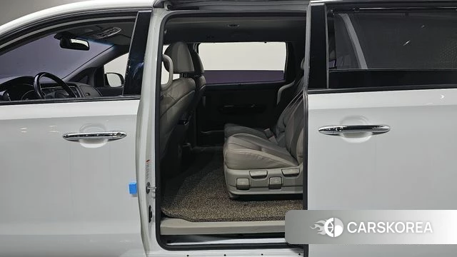 Kia The New Carnival 2018 Белый из Кореи, фото 3