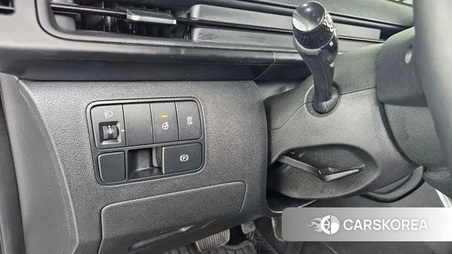 Hyundai Staria 2023 Белый из Кореи, фото 3