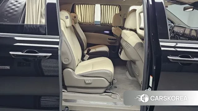 Kia Carnival 4th generation 2023 Черный из Кореи, фото 3