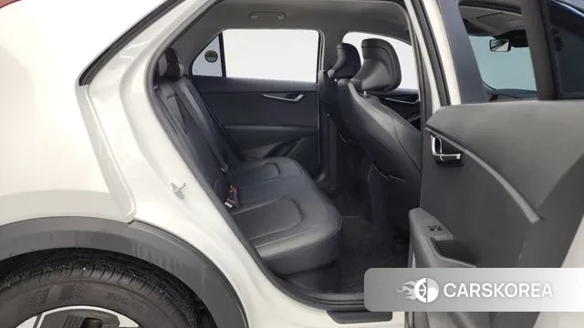 Kia Di Ol Nu Niro 2022 Белый из Кореи, фото 3