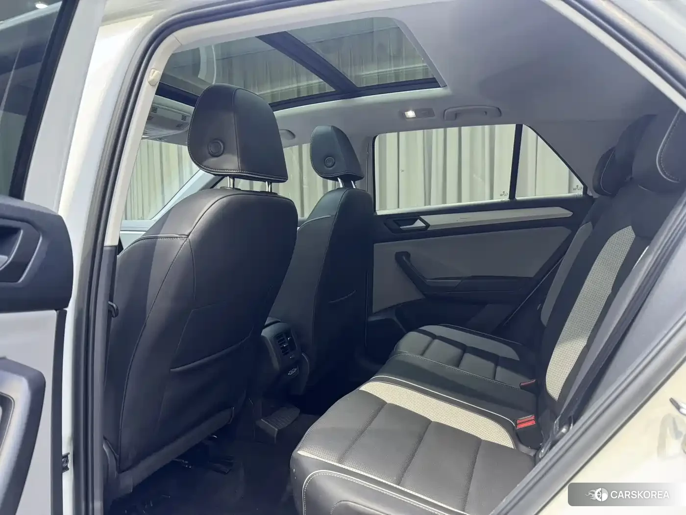Volkswagen T-ROC exploring Songs 2023 Белый из Китая, фото 3