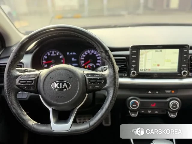 Kia Stonic 2018 Серый из Кореи, фото 3