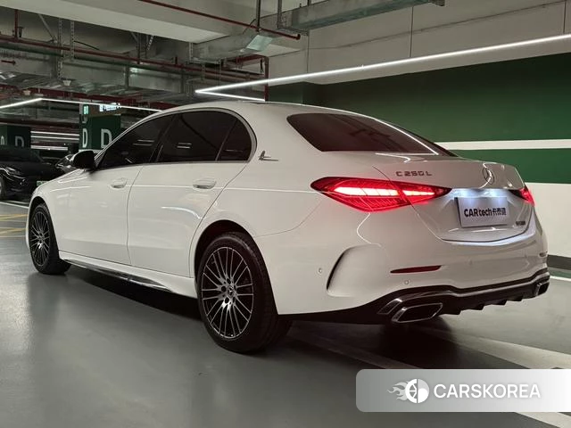 Mercedes-Benz Class C 2025 Белый из Китая, фото 3
