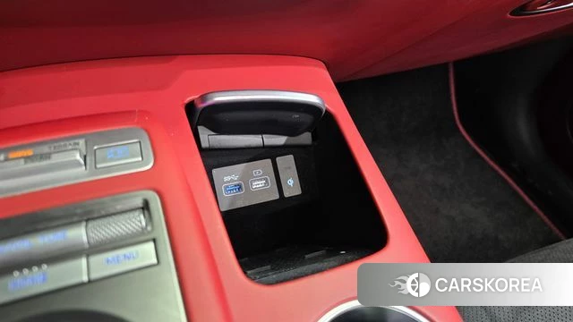 Genesis GV70 2022 Белый из Кореи, фото 3