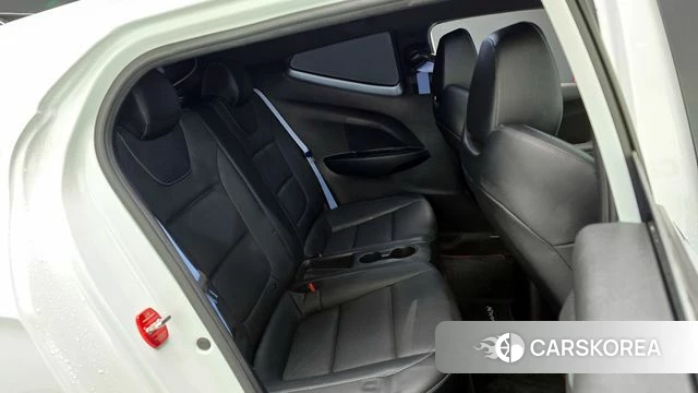 Hyundai Veloster (JS) 2018 Светло-серебряный цвет из Кореи, фото 3
