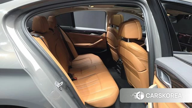 BMW 5 Series (G30) 2020 Серый из Кореи, фото 3