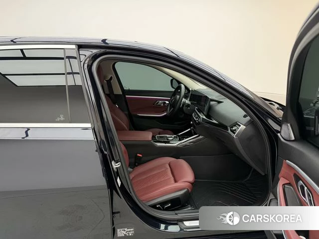 BMW 3 series 2024 Черный из Китая, фото 3