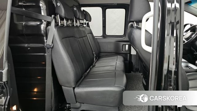 Hyundai Staria 2024 Черный из Кореи, фото 3