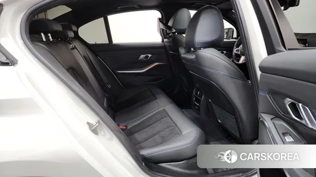 BMW 3 Series (G20) 2022 Белый из Кореи, фото 3