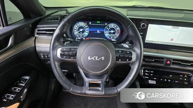 Kia K5 3rd generation 2023 Серый из Кореи, фото 3