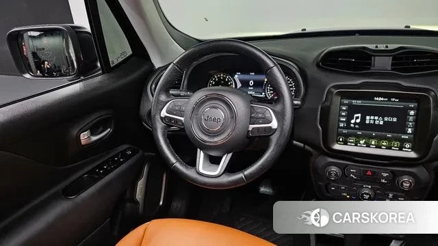 Jeep Renegade 2023 Серый из Кореи, фото 3