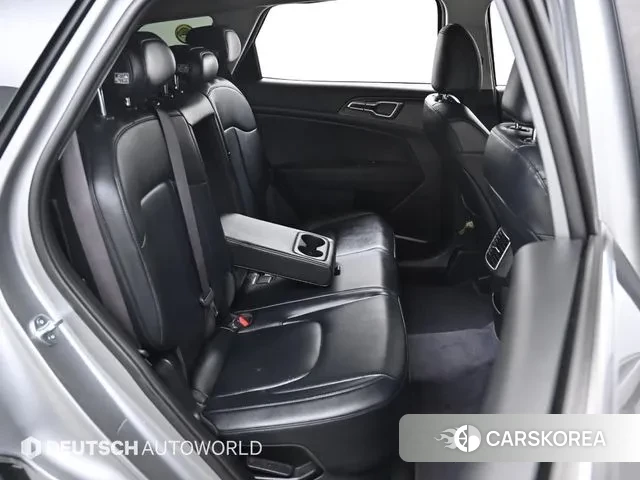 Kia Sportage 5th Generation Hybrid 2022 Серебристо-серый из Кореи, фото 3