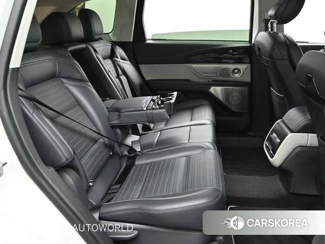 Lincoln Nautilus 2nd Generation 2023 Белый из Кореи, фото 3