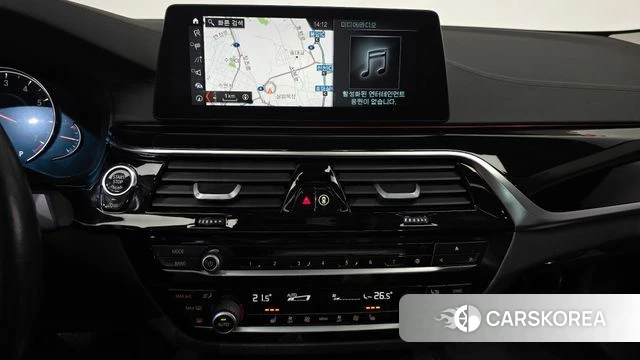 BMW 5 Series (G30) 2018 Серый из Кореи, фото 3