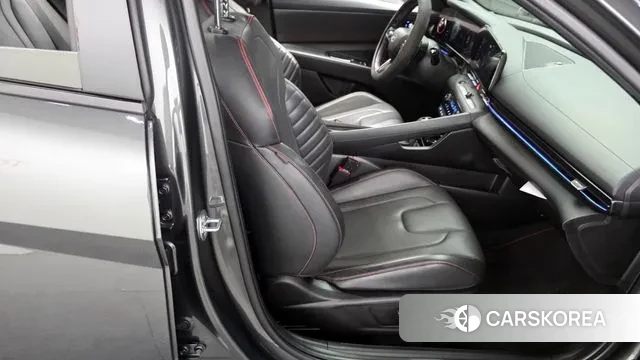 Hyundai The New Avante (CN7) 2023 Серый из Кореи, фото 3