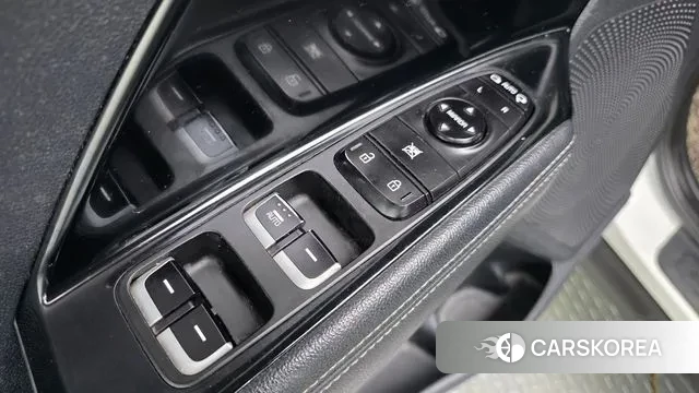 Kia Niro 2018 Белый из Кореи, фото 3