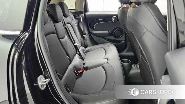 Mini Cooper 2024 Черный из Кореи, фото 3