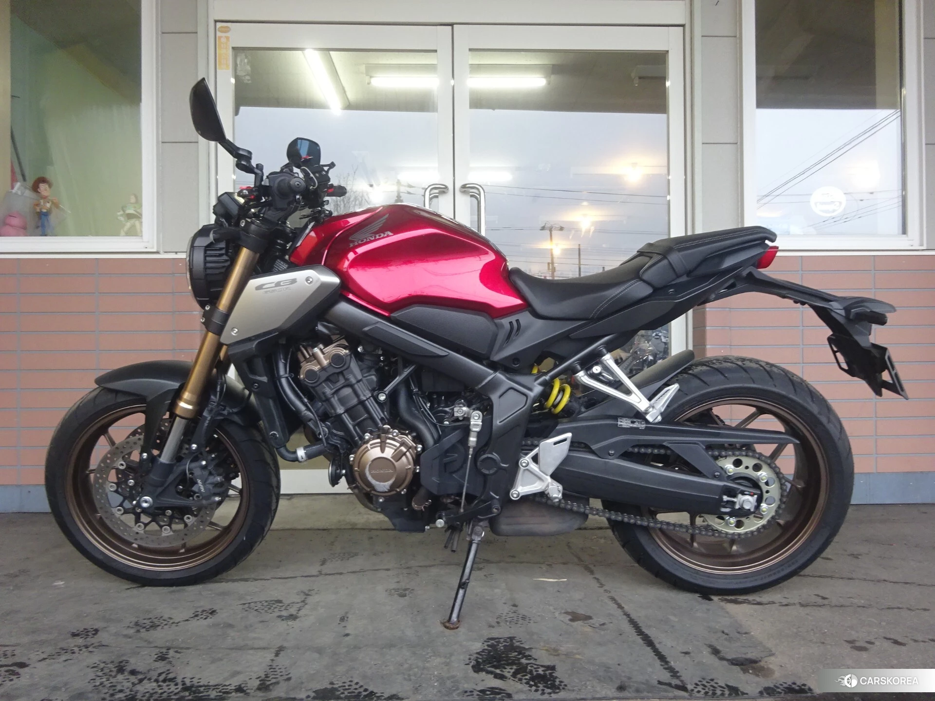 Проданный Honda CB650R id 3950506 из Японии, фото 2