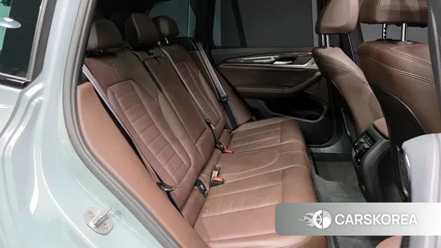 BMW X3 (G01) 2023 Серебряный из Кореи, фото 3