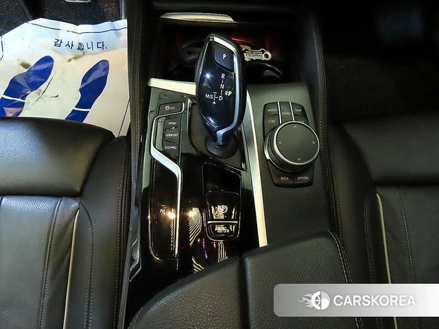 BMW 5 Series (G30) 2022 Черный из Кореи, фото 3