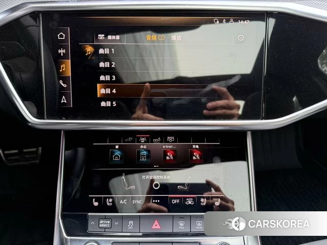 Audi A6L PHEV 2021 Темно-серый из Китая, фото 3