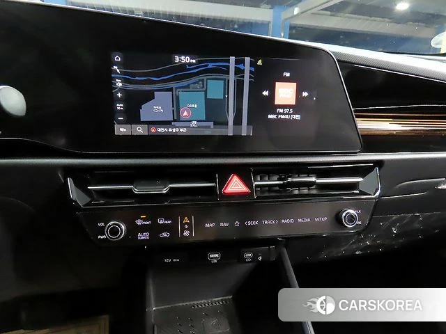 Kia Di Ol Nu Niro 2022 Белый из Кореи, фото 3